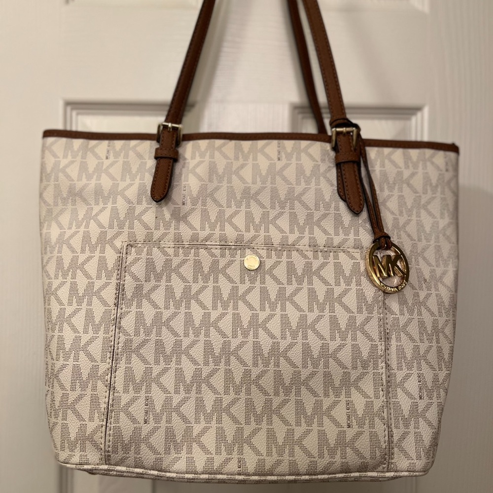 Michael Kors Purse!